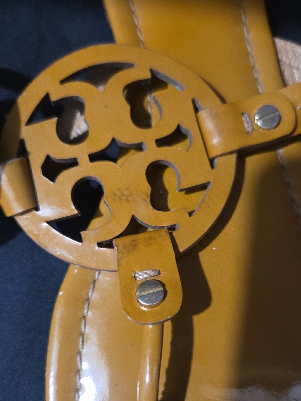 Tory Burch Style Brown Leather Logo Cutout Thong Sandals - Picture 6 of 7